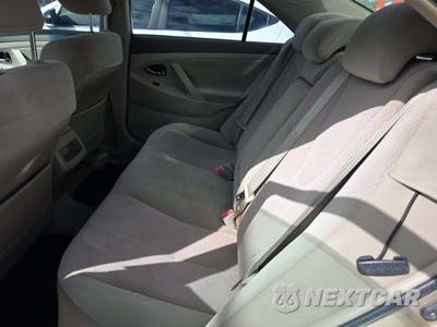 2011 Toyota Camry LE - zdjęcie 13 z 22 - miniatura