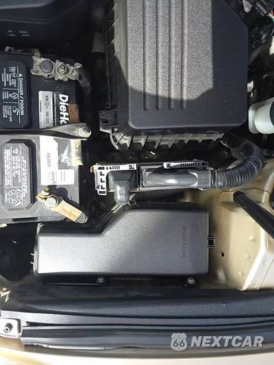 2011 Toyota Camry LE - zdjęcie 21 z 22 - miniatura