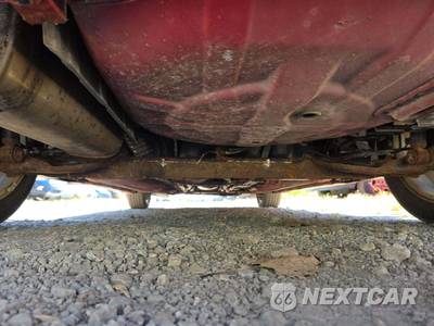 2011 Nissan Versa 1.8 SL Hatchback - zdjęcie 15 z 32 - miniatura