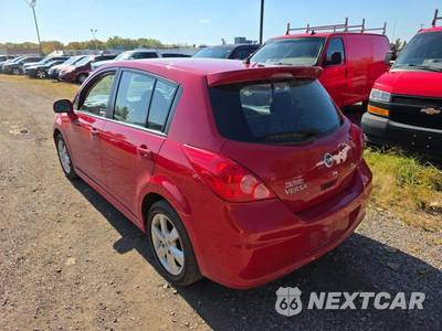 2011 Nissan Versa 1.8 SL Hatchback - zdjęcie 2 z 32 - miniatura
