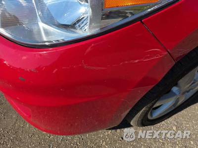 2011 Nissan Versa 1.8 SL Hatchback - zdjęcie 21 z 32 - miniatura