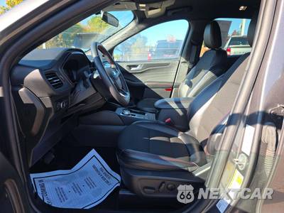2025 Ford Escape ST-Line Select - zdjęcie 3 z 18 - miniatura