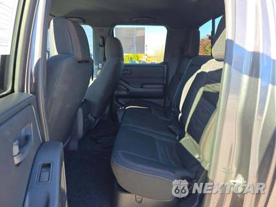 2026 Nissan Frontier PRO-4X Crew Cab Medium Bed - zdjęcie 13 z 21 - miniatura