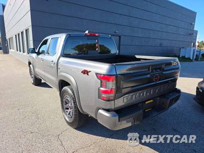 2026 Nissan Frontier PRO-4X Crew Cab Medium Bed - zdjęcie 2 z 21 - miniatura