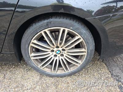 2019 BMW 5 Series Sedan M550i xDrive - zdjęcie 22 z 23 - miniatura