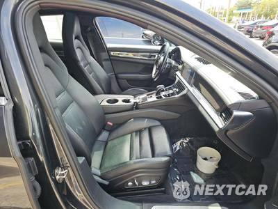 2017 Porsche Panamera 4S - zdjęcie 18 z 26 - miniatura