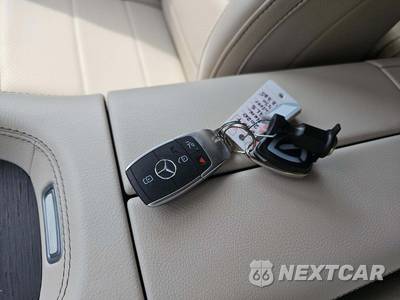 2020 Mercedes-Benz GLS 450 4MATIC - zdjęcie 8 z 32 - miniatura