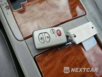 2010 Toyota Camry XLE - zdjęcie 8 z 24 - miniatura