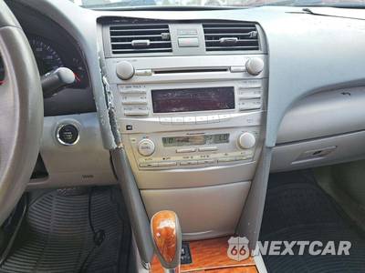 2010 Toyota Camry XLE - zdjęcie 10 z 24 - miniatura