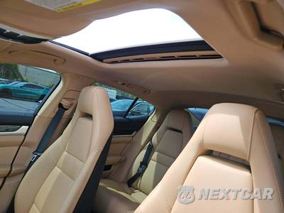 2015 Porsche Panamera 4S - zdjęcie 11 z 38 - miniatura