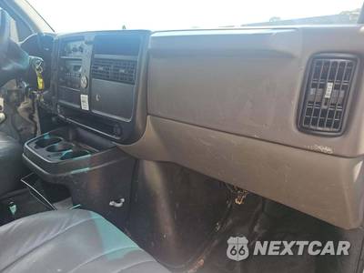 2007 GMC Savana 3500 Cutaway 1WT 8600 GVWR - zdjęcie 16 z 22 - miniatura