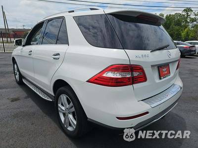 2014 Mercedes-Benz ML 350 - zdjęcie 2 z 38 - miniatura