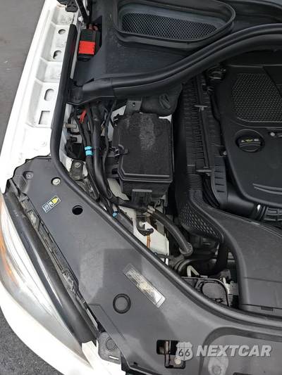 2014 Mercedes-Benz ML 350 - zdjęcie 35 z 38 - miniatura