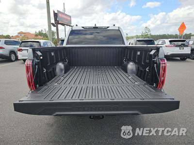 2025 Toyota Tundra Limited Crew Cab Short Bed - zdjęcie 14 z 26 - miniatura