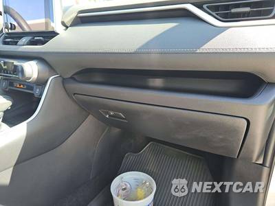 2024 Toyota RAV4 LE - zdjęcie 19 z 24 - miniatura