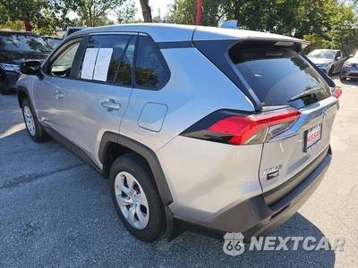 2024 Toyota RAV4 LE - zdjęcie 2 z 24 - miniatura
