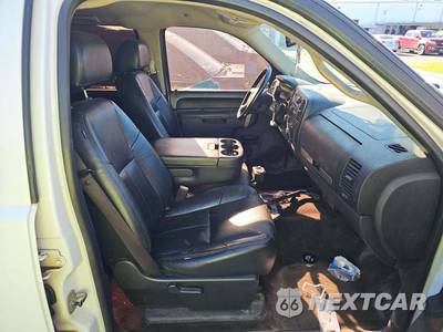 2011 Chevrolet Silverado 3500HD LT Crew Cab Long Bed 1LT DRW - zdjęcie 18 z 22 - miniatura