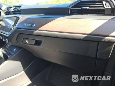 2020 Audi Q3 2.0T S line Premium Plus - zdjęcie 19 z 23 - miniatura