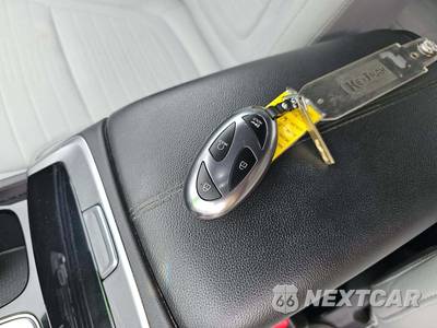 2025 Hyundai Santa Cruz SE Crew Cab Short Bed - zdjęcie 8 z 32 - miniatura