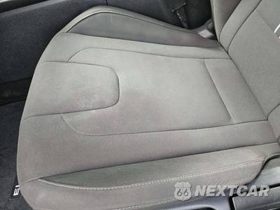 2025 Hyundai Elantra SEL Sport - zdjęcie 21 z 34 - miniatura