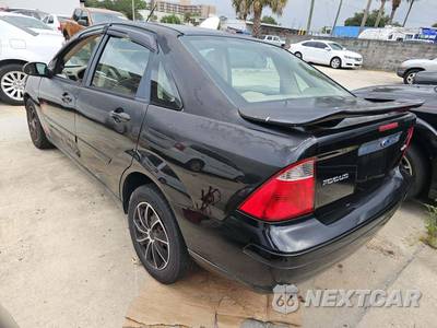 2005 Ford Focus ZX4 S Sedan - zdjęcie 2 z 27 - miniatura