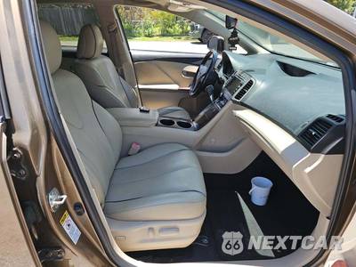 2010 Toyota Venza - zdjęcie 18 z 25 - miniatura