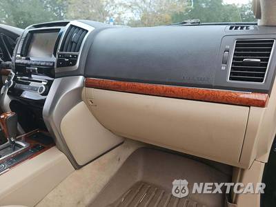 2013 Toyota Land Cruiser - zdjęcie 20 z 24 - miniatura