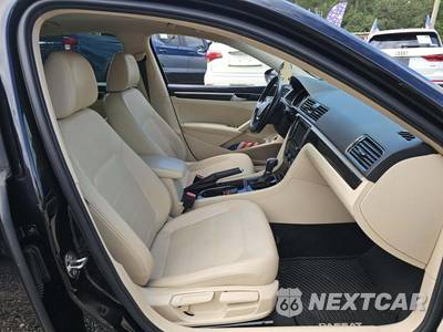 2019 Volkswagen Passat SE R-Line - zdjęcie 18 z 38 - miniatura
