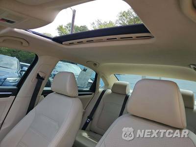 2019 Volkswagen Passat SE R-Line - zdjęcie 11 z 38 - miniatura