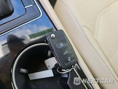 2019 Volkswagen Passat SE R-Line - zdjęcie 8 z 38 - miniatura