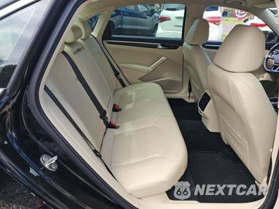 2019 Volkswagen Passat SE R-Line - zdjęcie 16 z 38 - miniatura