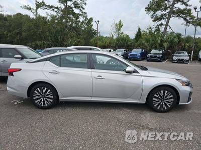 2025 Nissan Altima SV - zdjęcie 4 z 31 - miniatura
