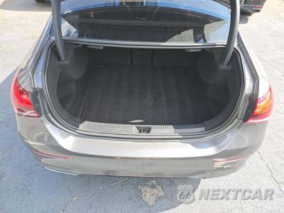 2021 Mercedes-Benz A 220 - zdjęcie 14 z 37 - miniatura