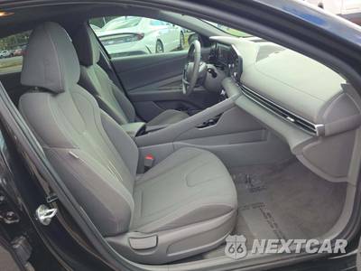 2022 Hyundai Elantra SEL - zdjęcie 18 z 20 - miniatura