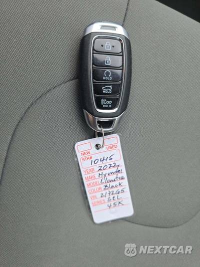 2022 Hyundai Elantra SEL - zdjęcie 8 z 20 - miniatura