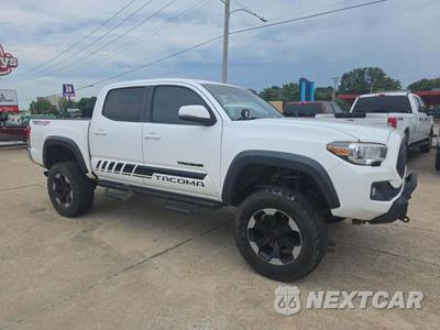 2018 Toyota Tacoma TRD Off-Road Crew Cab Medium Bed - zdjęcie 4 z 30 - miniatura