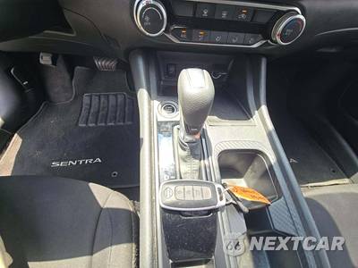 2025 Nissan Sentra S - zdjęcie 8 z 23 - miniatura