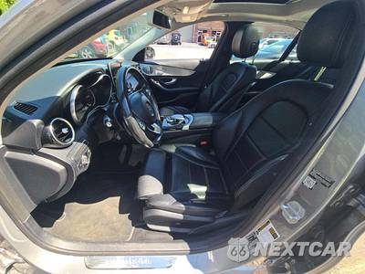2015 Mercedes-Benz C 300 4MATIC Sedan - zdjęcie 6 z 31 - miniatura