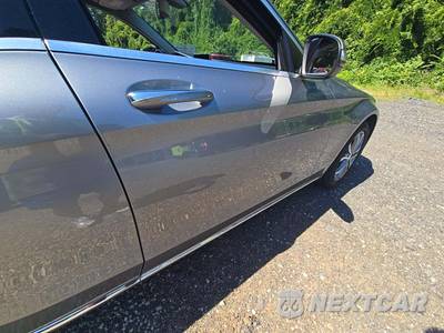 2015 Mercedes-Benz C 300 4MATIC Sedan - zdjęcie 29 z 31 - miniatura