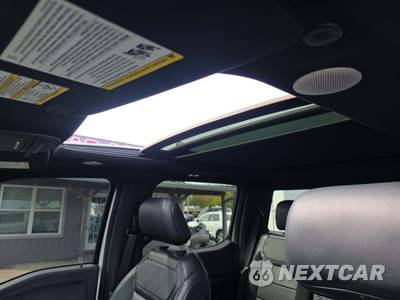 2022 Ford F-150 Raptor Crew Cab Short Bed - zdjęcie 8 z 19 - miniatura