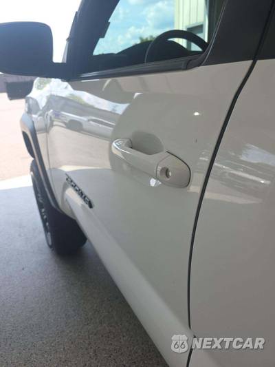 2020 Toyota Tacoma TRD Off-Road Crew Cab Medium Bed - zdjęcie 22 z 27 - miniatura