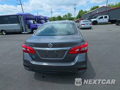2019 Nissan Sentra S - zdjęcie 4 z 31 - miniatura
