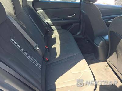 2023 Hyundai Elantra SEL - zdjęcie 13 z 24 - miniatura