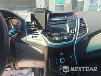 2014 Hyundai Elantra SE Sedan - zdjęcie 7 z 20 - miniatura