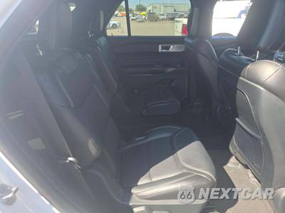 2020 Ford Explorer ST - zdjęcie 14 z 19 - miniatura