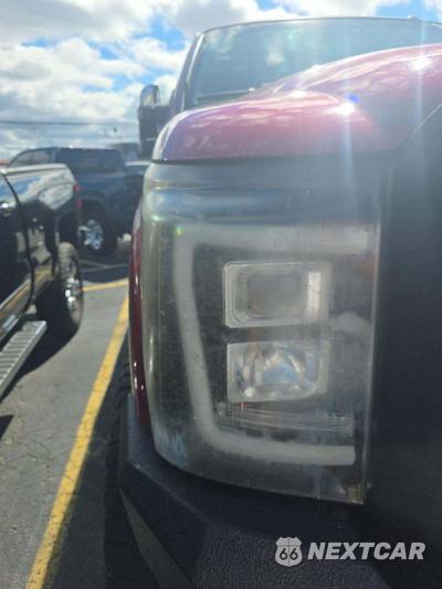 2015 Ford Super Duty F-250 Platinum Crew Cab Medium Bed - zdjęcie 24 z 38 - miniatura