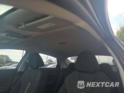 2026 Hyundai Elantra SE - zdjęcie 8 z 20 - miniatura