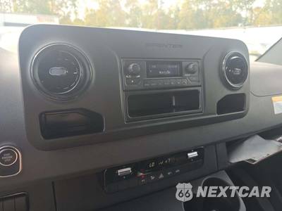 2025 Mercedes-Benz Sprinter 2500 Cargo Van High Roof 170.0" WB - zdjęcie 7 z 16 - miniatura