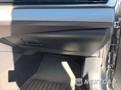2026 Toyota Camry SE - zdjęcie 15 z 16 - miniatura