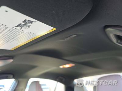 2026 Toyota Camry SE - zdjęcie 7 z 16 - miniatura